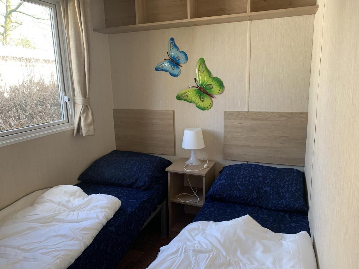 Vakantiepark Bergumermeer - 689 Suameer Экстерьер фото